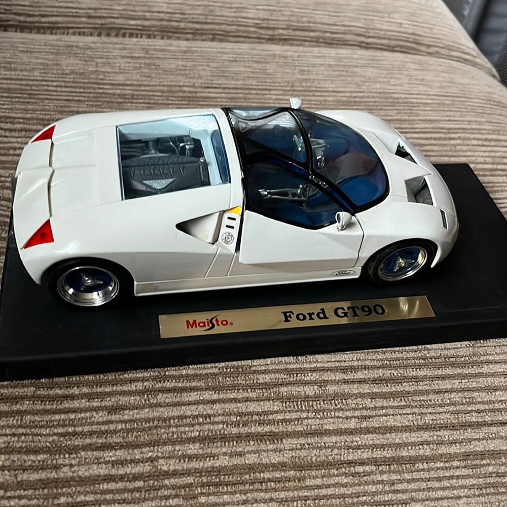 Ford GT90